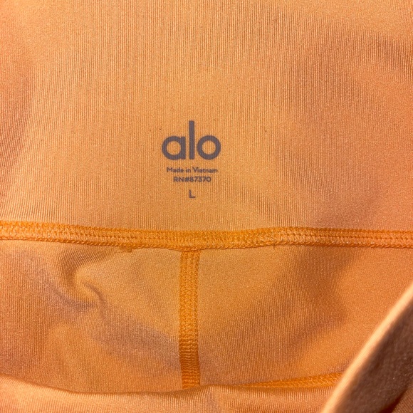 ALO Yoga Airbrush 7/8 Leggings Cantaloupe size large - Picture 7 of 12